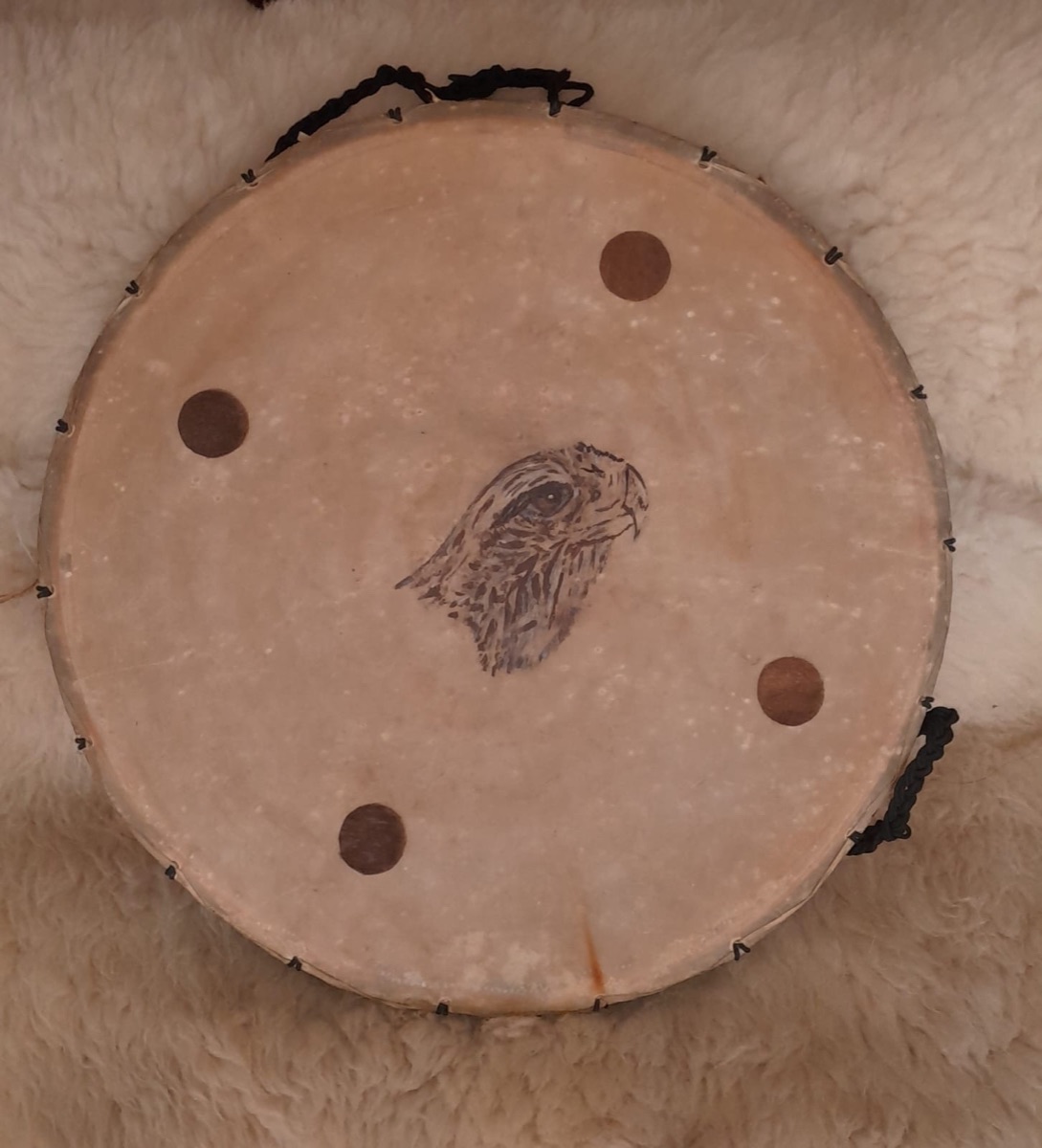 Neem contact op met Jack en hij kan je de drum laten horen.